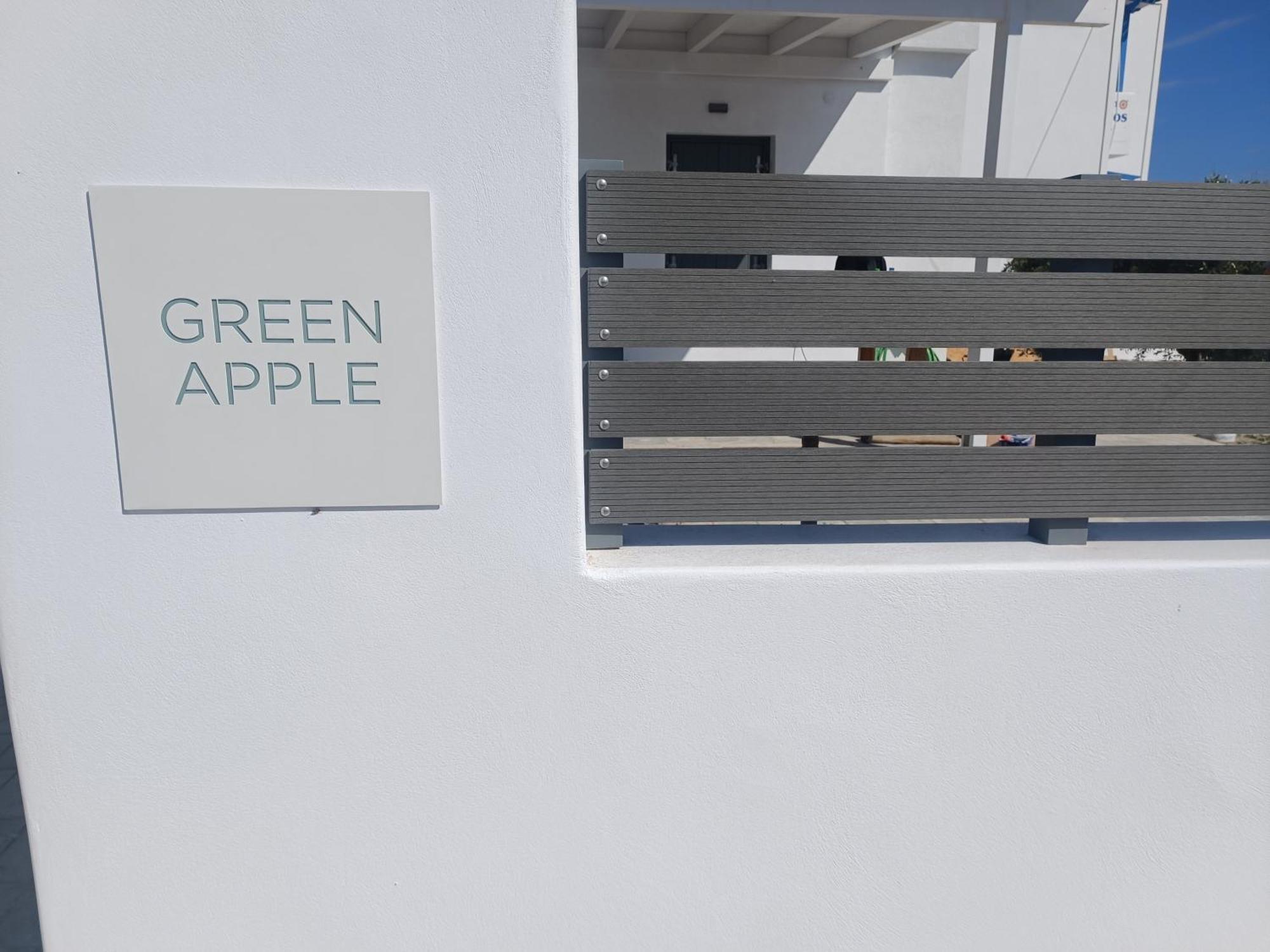 Zen Milos Apple Holiday home