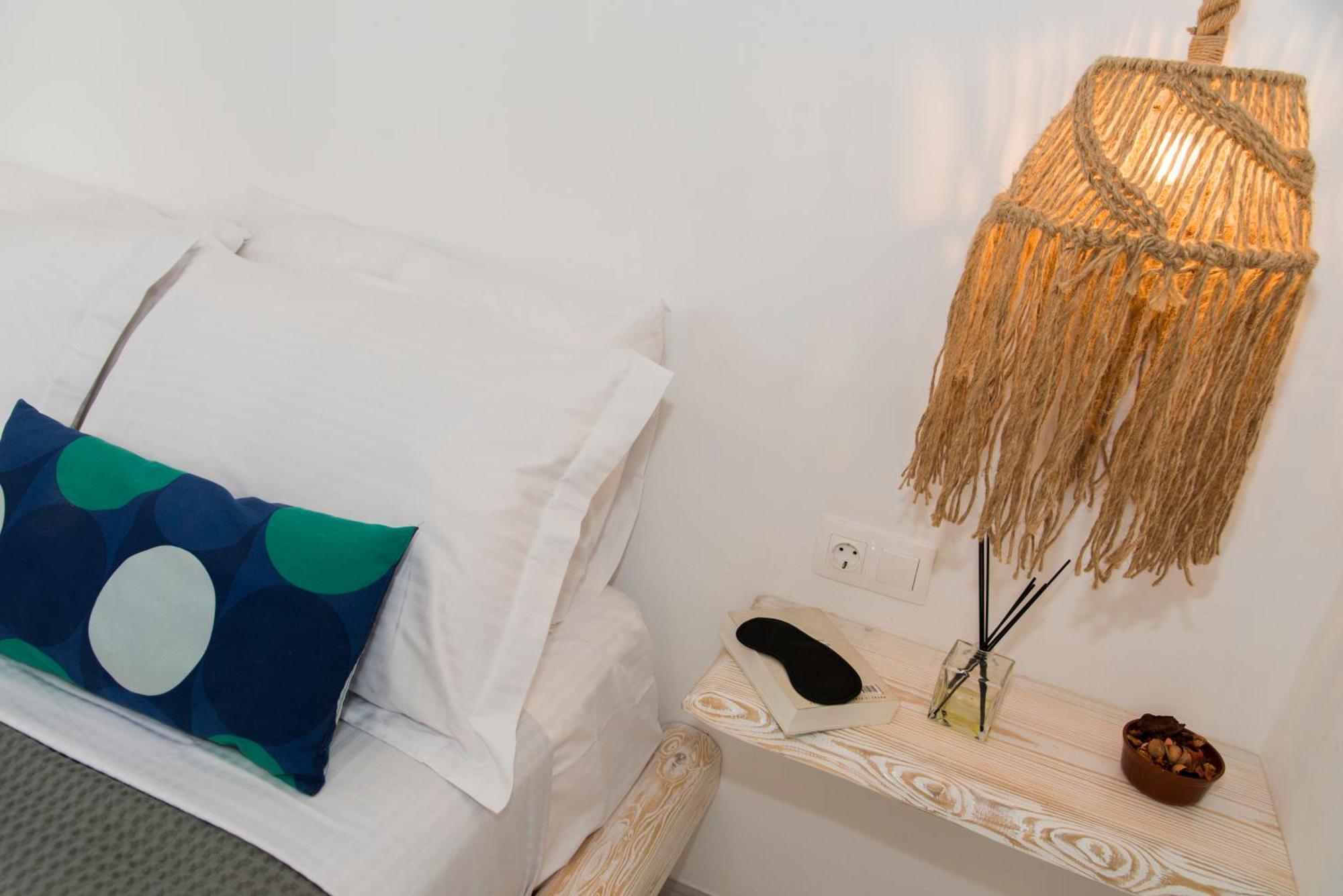 Zen Milos Apple Holiday home Pollonia
